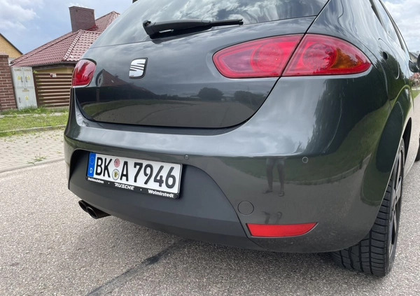 Seat Leon cena 30900 przebieg: 187418, rok produkcji 2011 z Nidzica małe 781